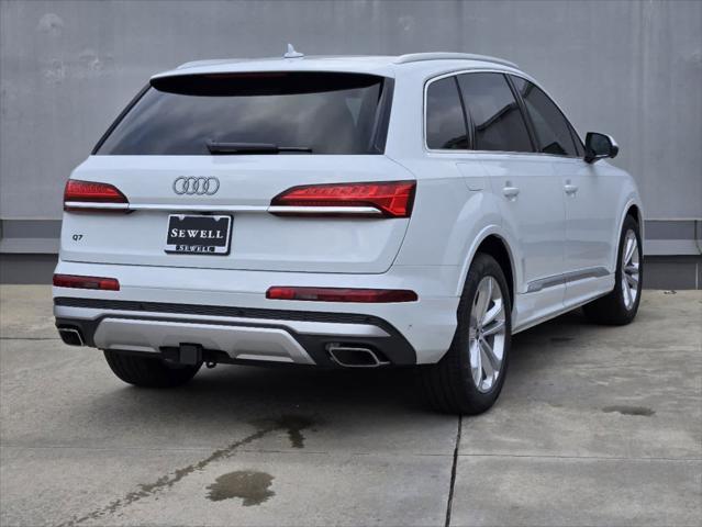 new 2025 Audi Q7 car, priced at $81,505