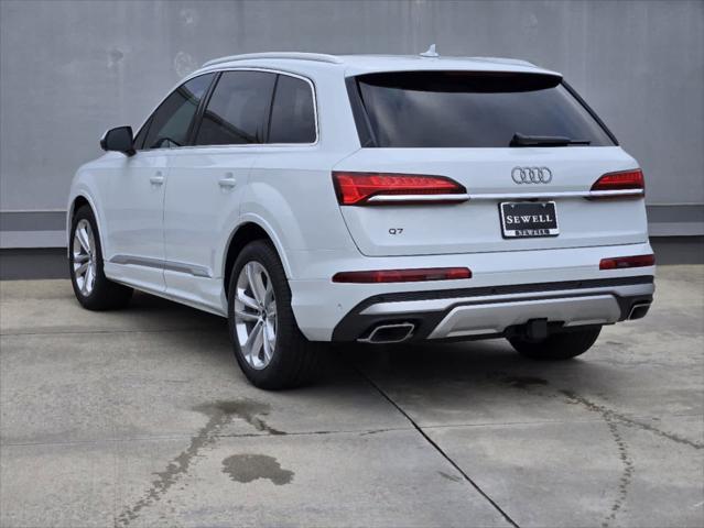 new 2025 Audi Q7 car, priced at $81,505