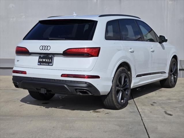 new 2025 Audi Q7 car, priced at $77,840