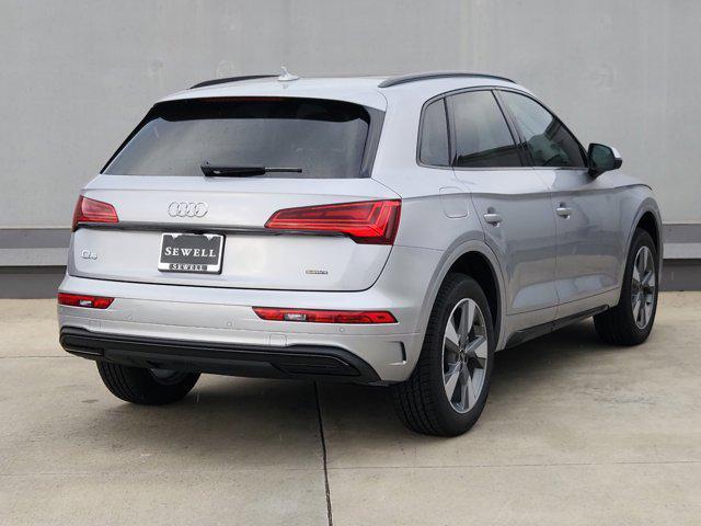 new 2025 Audi Q5 car, priced at $49,925