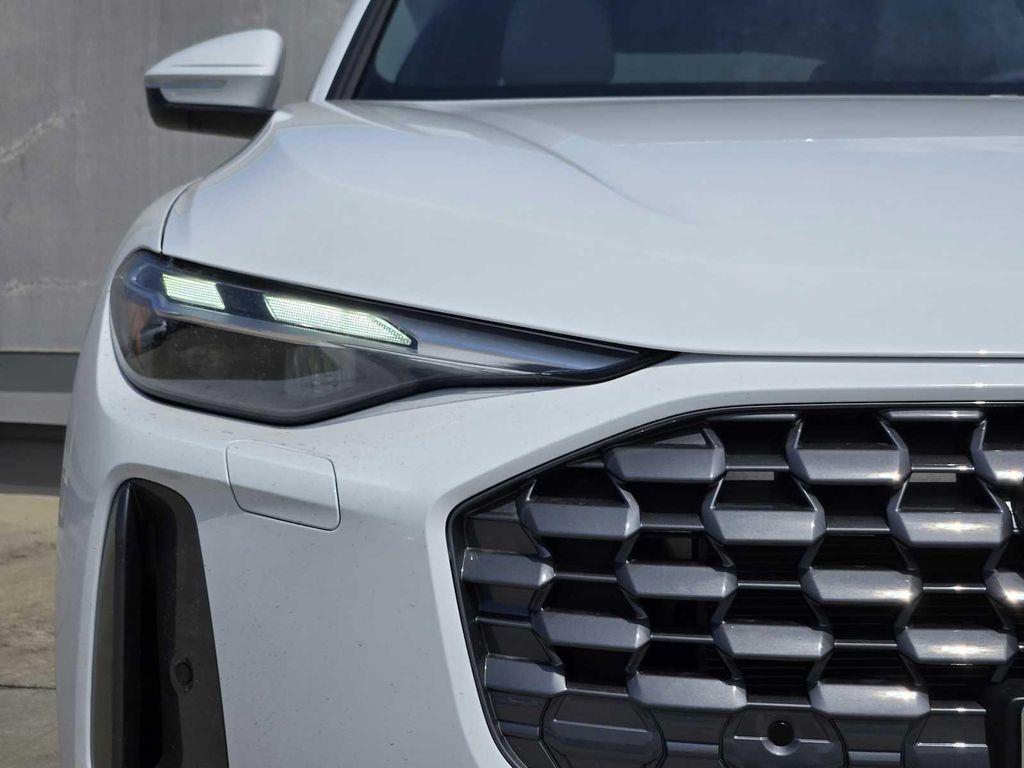 new 2025 Audi Q5 car, priced at $55,730
