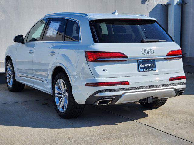 new 2025 Audi Q7 car, priced at $75,800