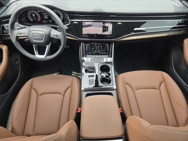 new 2025 Audi Q7 car, priced at $70,440