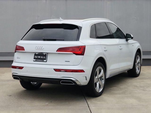 new 2025 Audi Q5 car, priced at $59,035