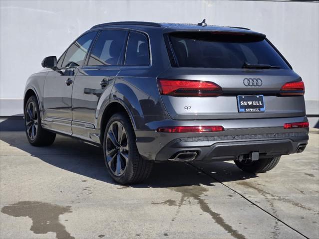 new 2025 Audi Q7 car, priced at $77,840