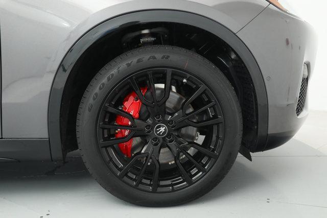 used 2025 Maserati Grecale car, priced at $83,875