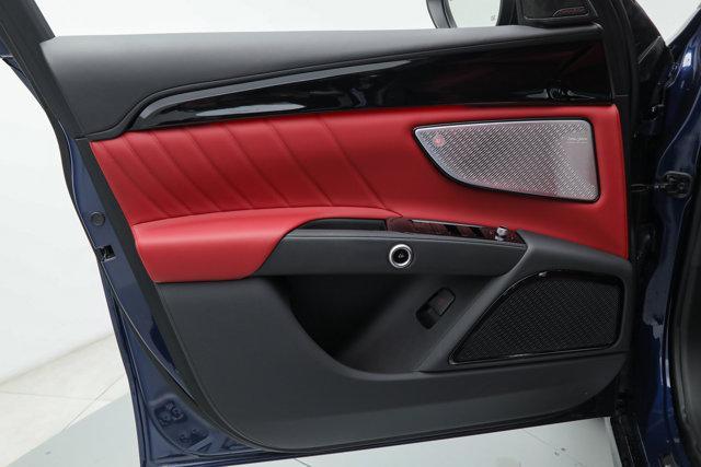 new 2025 Maserati Grecale car, priced at $89,280