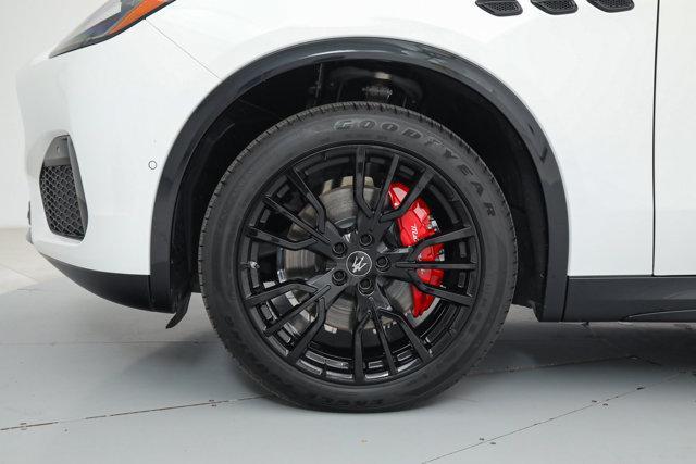 new 2025 Maserati Grecale car, priced at $84,575