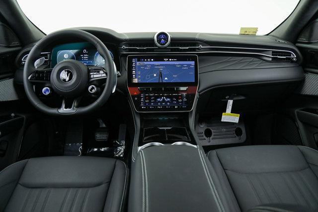new 2025 Maserati Grecale car, priced at $87,775