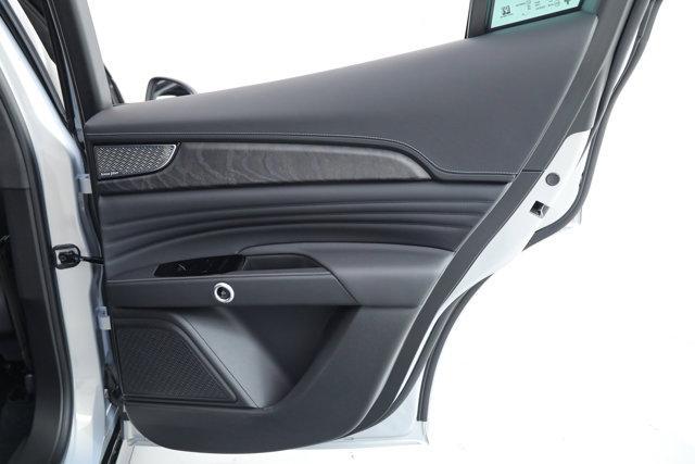 new 2025 Maserati Grecale car, priced at $83,875