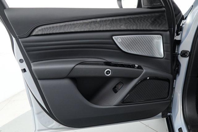 new 2025 Maserati Grecale car, priced at $83,875