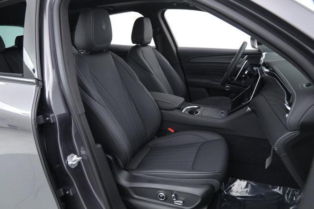 new 2025 Maserati Grecale car, priced at $81,900