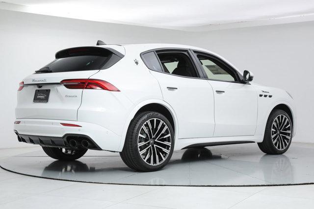 new 2025 Maserati Grecale car, priced at $89,805