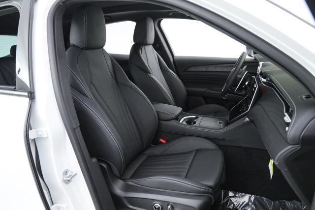 new 2025 Maserati Grecale car, priced at $89,805