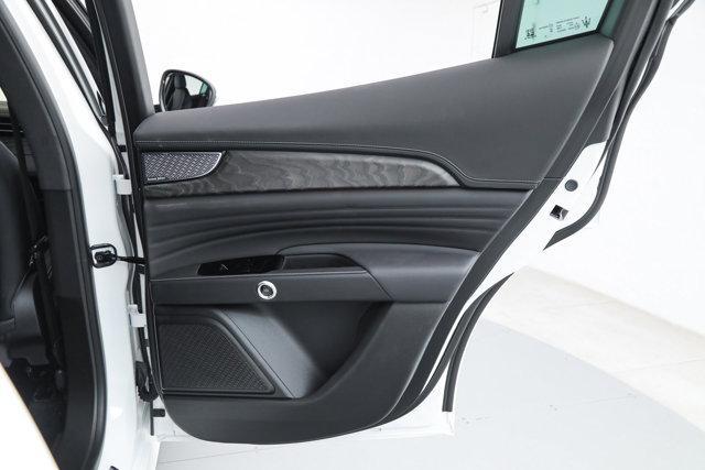 new 2025 Maserati Grecale car, priced at $89,805