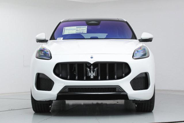 new 2025 Maserati Grecale car, priced at $89,805