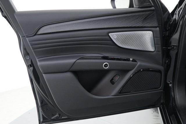 new 2025 Maserati Grecale car, priced at $81,900