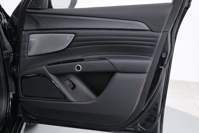 new 2025 Maserati Grecale car, priced at $81,900
