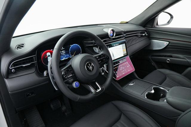 new 2025 Maserati Grecale car, priced at $79,425