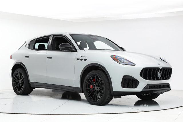 new 2025 Maserati Grecale car, priced at $79,425