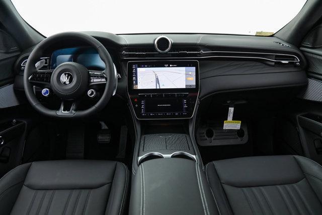 new 2025 Maserati Grecale car, priced at $79,425