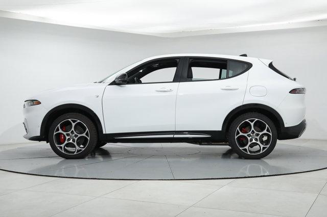 new 2024 Alfa Romeo Tonale car, priced at $55,640