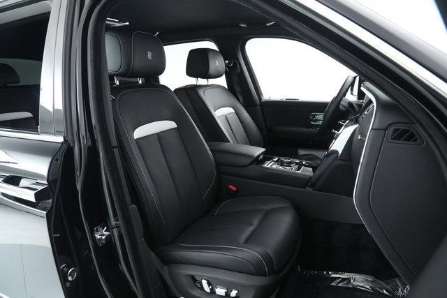 used 2022 Rolls-Royce Cullinan car, priced at $309,900