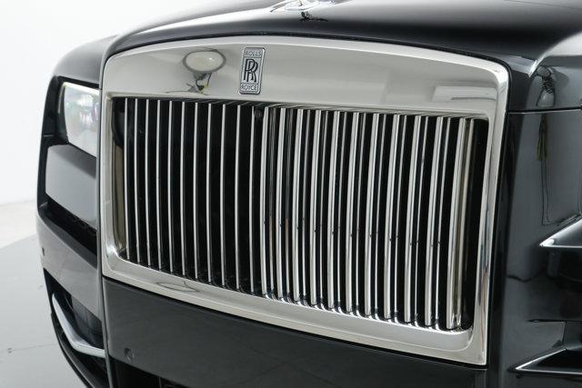 used 2022 Rolls-Royce Cullinan car, priced at $309,900