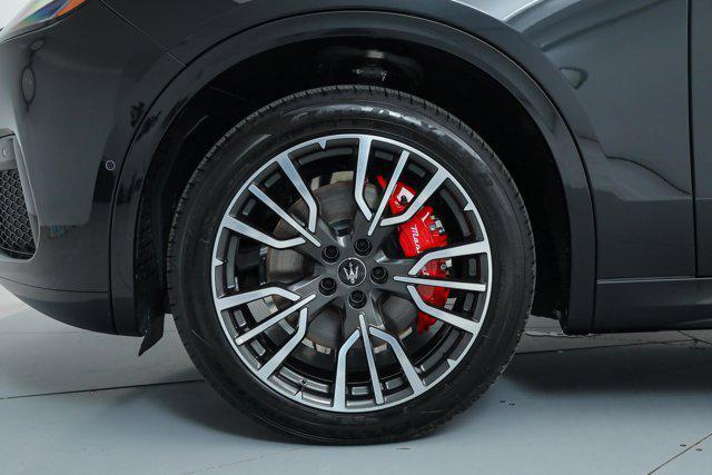 new 2025 Maserati Grecale car, priced at $91,055