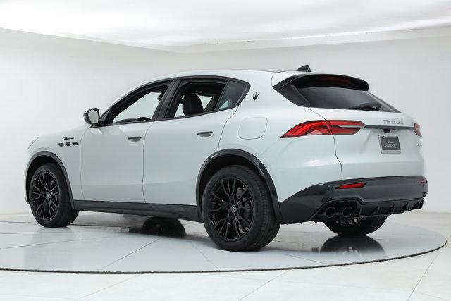 new 2025 Maserati Grecale car, priced at $78,425
