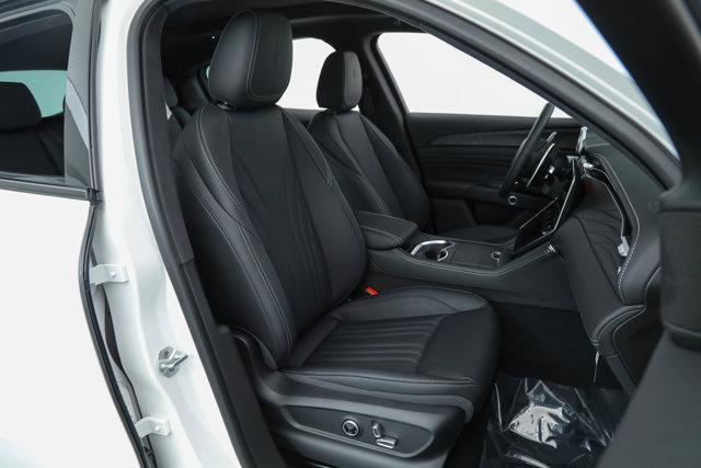 new 2025 Maserati Grecale car, priced at $78,425