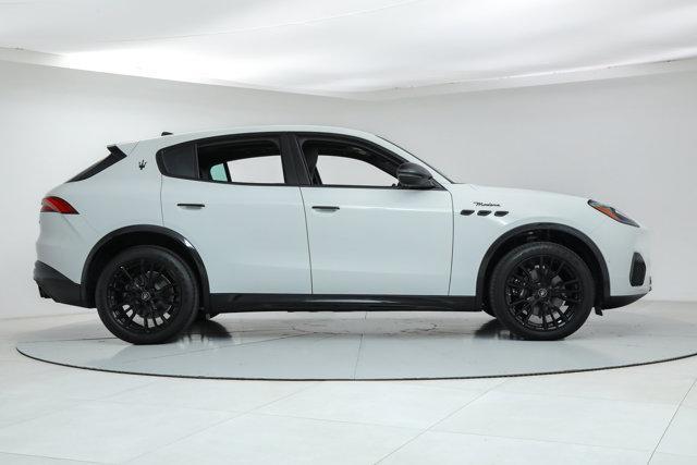 new 2025 Maserati Grecale car, priced at $78,425