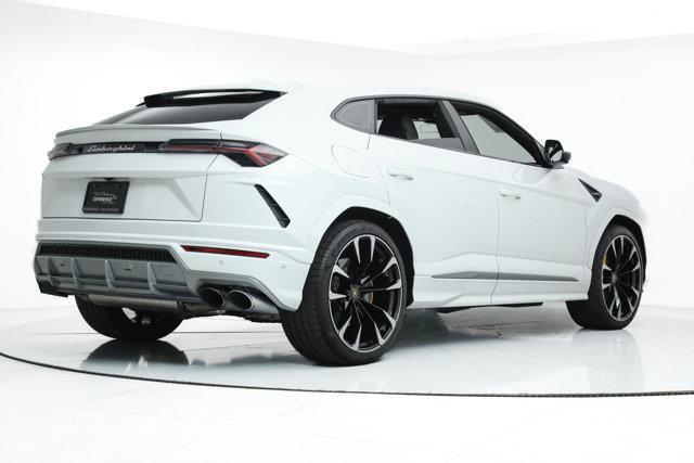 used 2021 Lamborghini Urus car, priced at $224,900