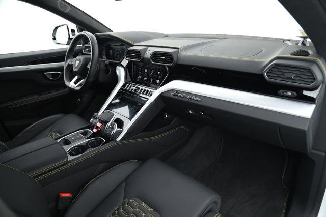 used 2021 Lamborghini Urus car, priced at $224,900