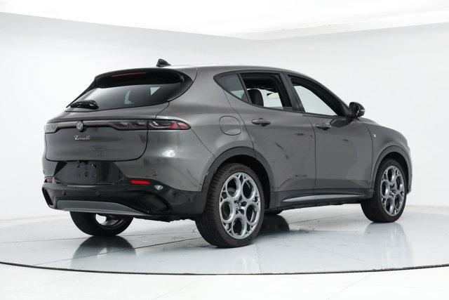 new 2024 Alfa Romeo Tonale car, priced at $54,645