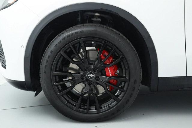 new 2025 Maserati Grecale car, priced at $88,525