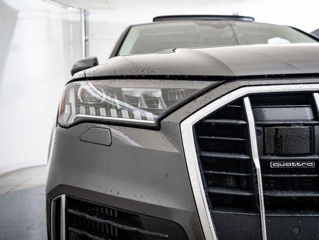 used 2020 Audi Q7 car, priced at $30,998