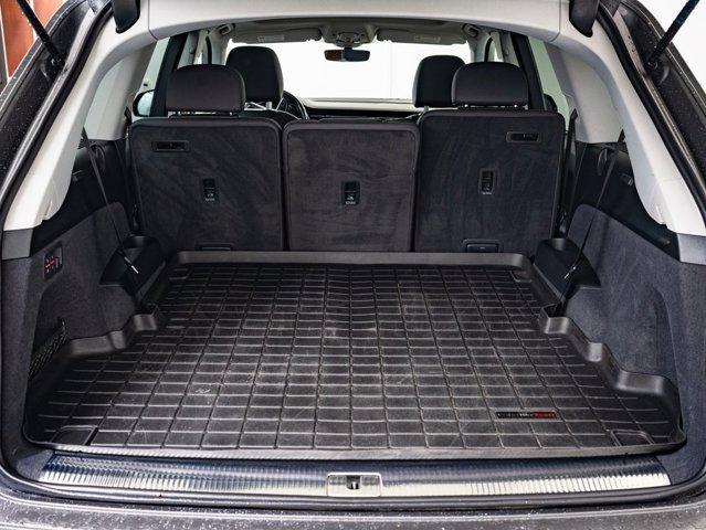 used 2020 Audi Q7 car, priced at $30,998