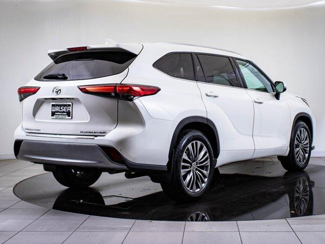 used 2021 Toyota Highlander car, priced at $38,298