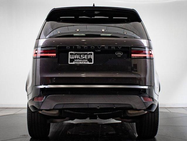 used 2022 Land Rover Discovery car, priced at $41,998