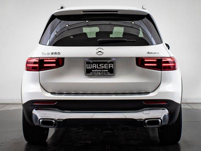 used 2024 Mercedes-Benz GLB 250 car, priced at $40,998