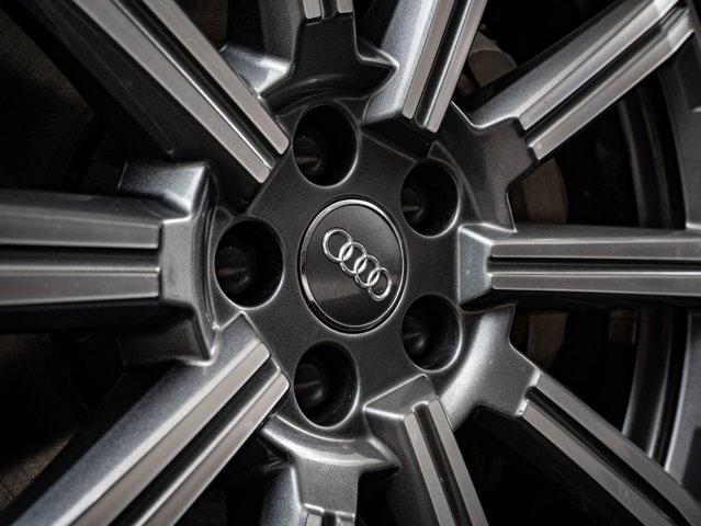 used 2019 Audi Q7 car, priced at $27,298