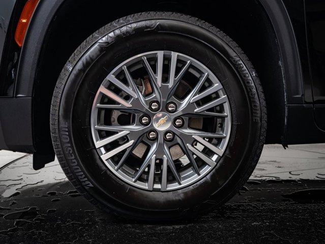 used 2024 Chevrolet Traverse car, priced at $39,398