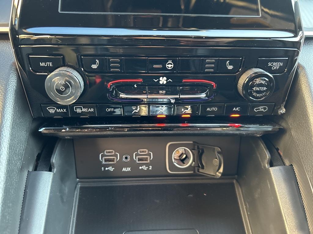 new 2025 Jeep Grand Cherokee car, priced at $39,941