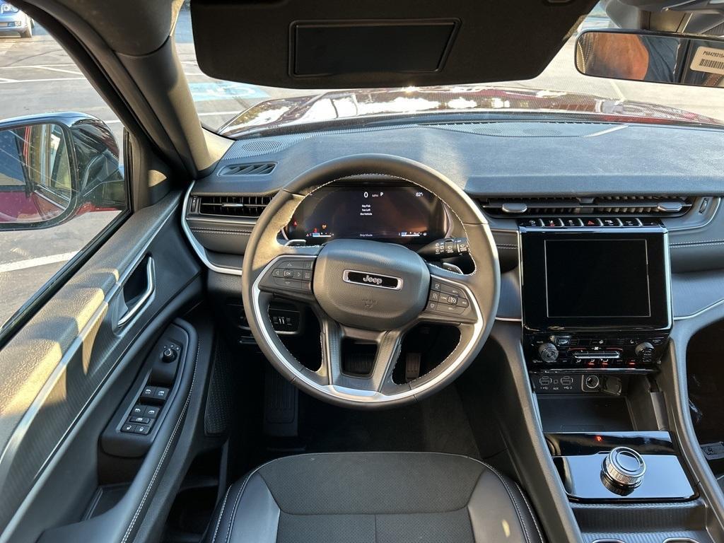 new 2025 Jeep Grand Cherokee car, priced at $39,941