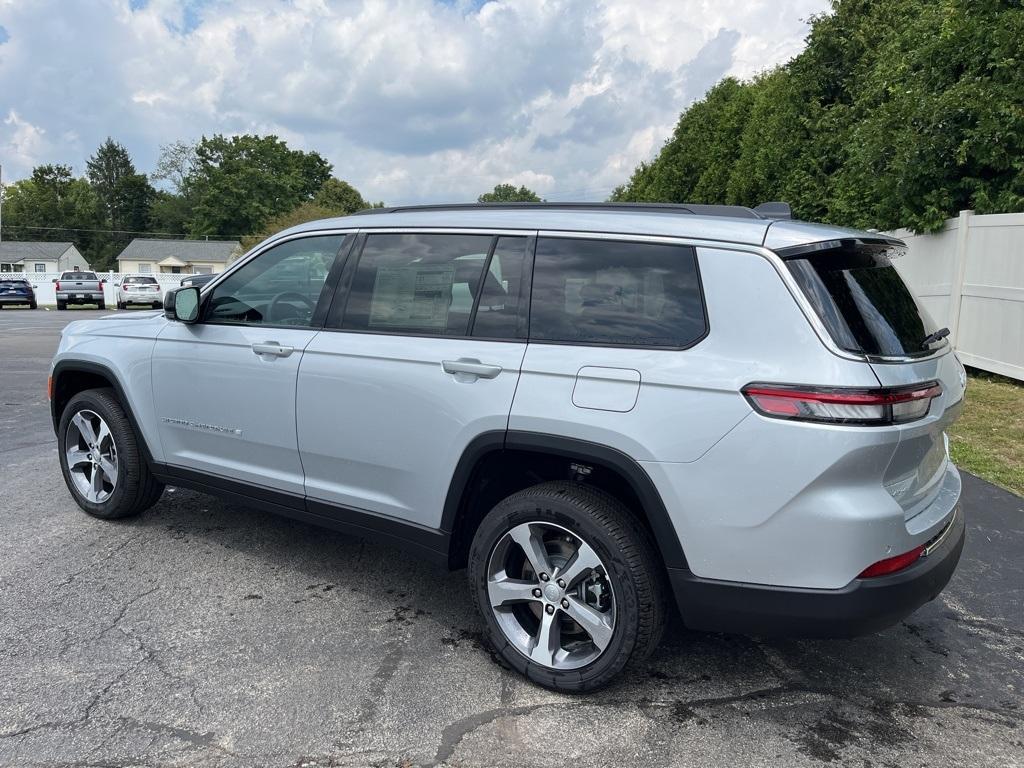 new 2024 Jeep Grand Cherokee L car, priced at $45,999