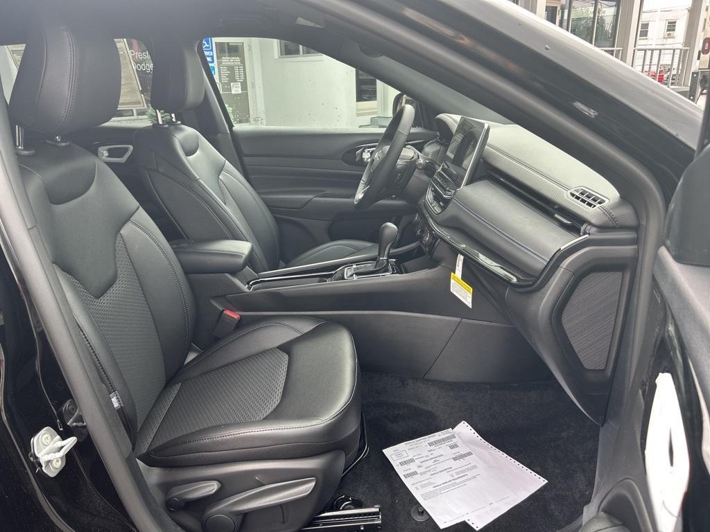 new 2025 Jeep Compass car, priced at $28,968