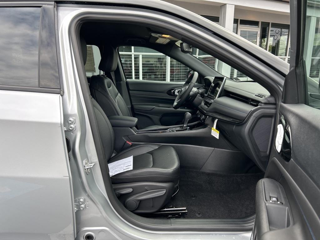 new 2026 Jeep Compass car, priced at $33,760