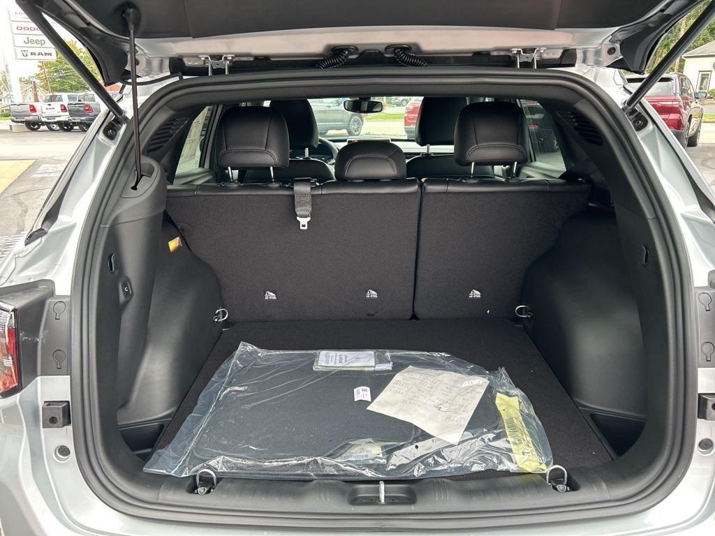 new 2026 Jeep Compass car, priced at $33,760