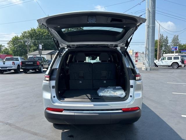 new 2024 Jeep Grand Cherokee L car, priced at $35,889